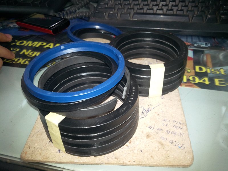 Goang phot xilanh thuy luc DN80mm